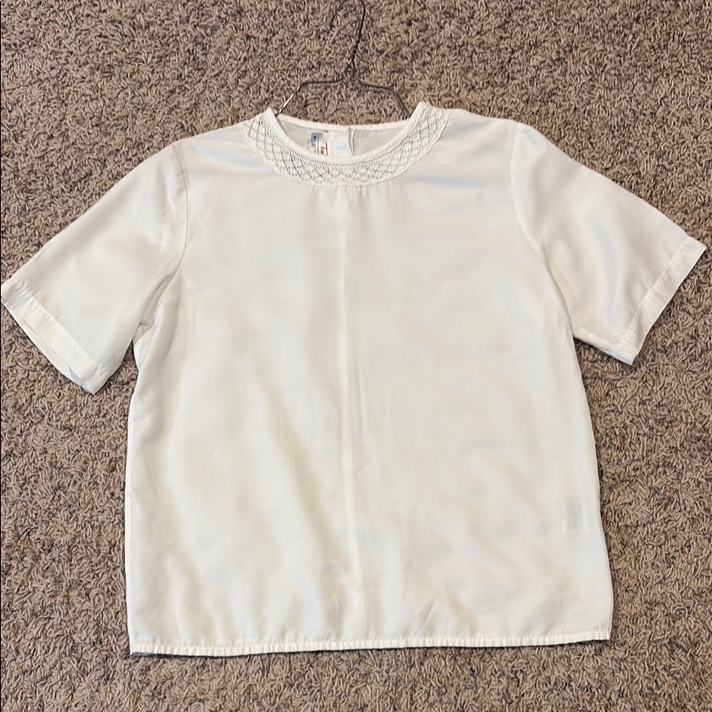 Talbots White Short-Sleeve Blouse with Embroidered lace neckline